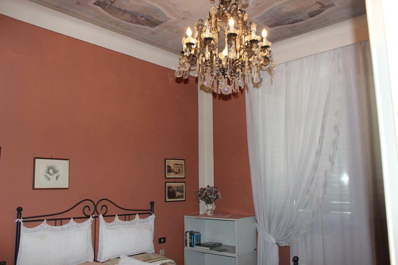 La Terrazza Da Ernestina Apartman Lucca Kültér fotó