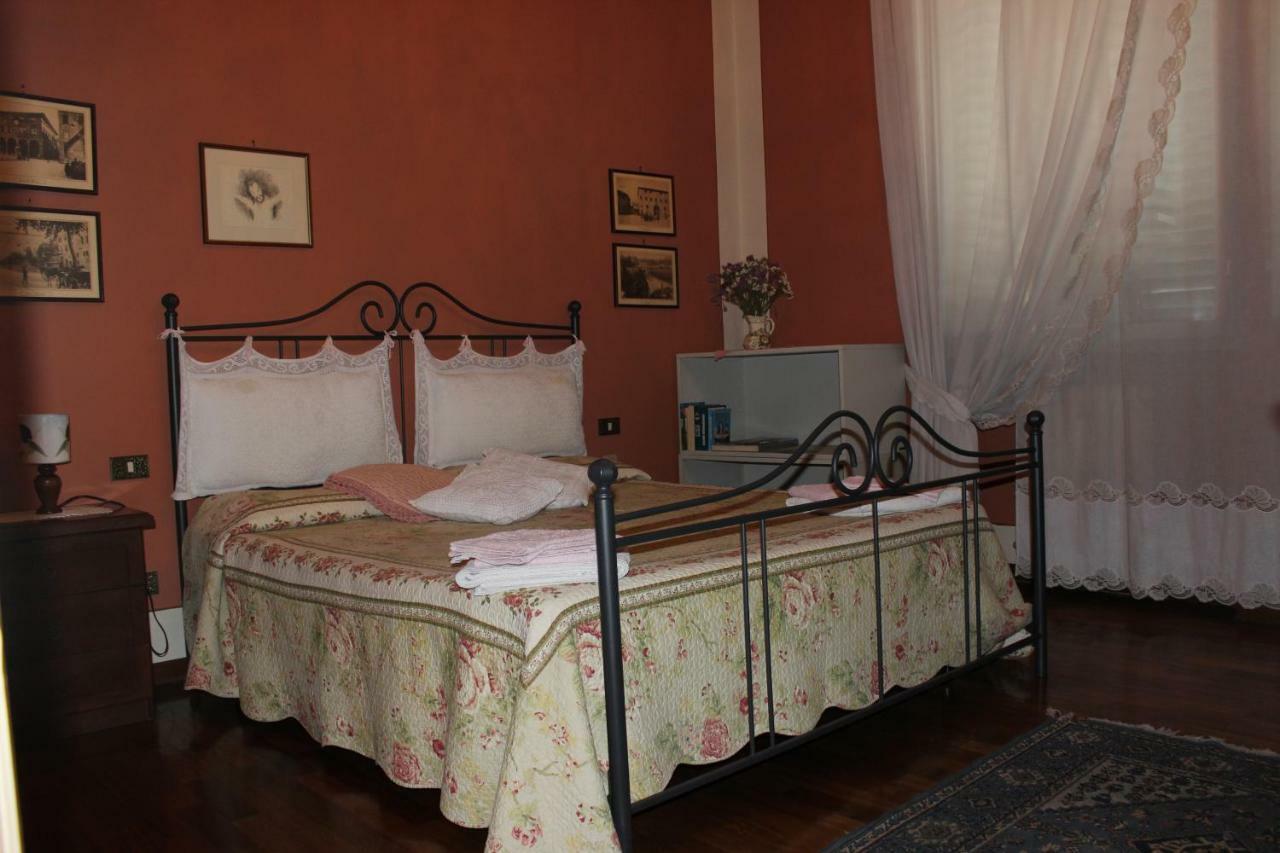 La Terrazza Da Ernestina Apartman Lucca Kültér fotó
